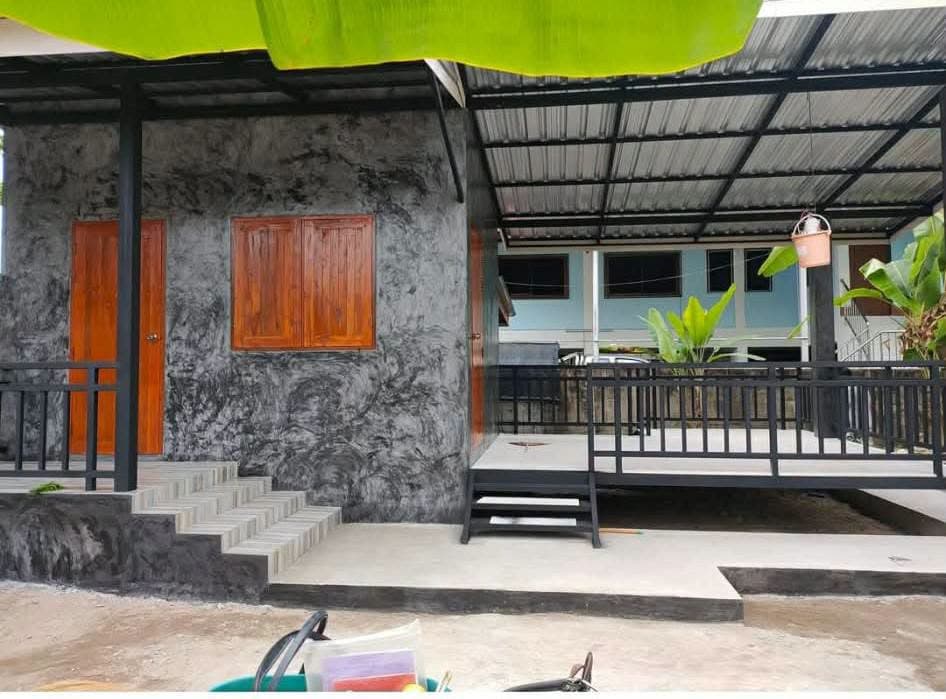 ขายบ้านสวนพร้อมที่ดิน ใกล้โรงพยาบาลสันป่าตอง 198 ตร.ว. 3